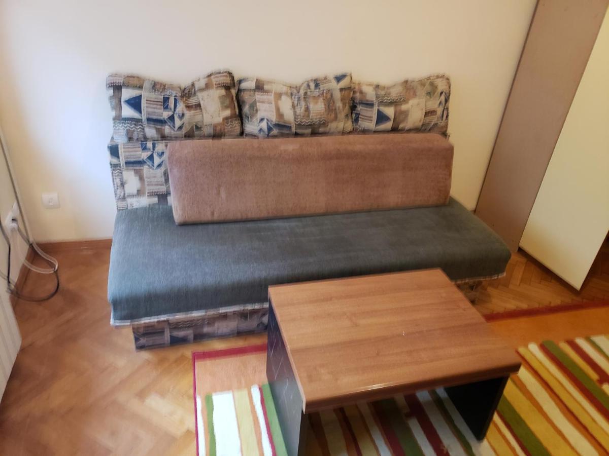 Private Cozy Room 1 With Shared Kitchen In Appartment, Downtown Belgrade Belgrado Exterior foto